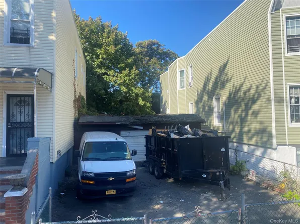 1907 Barnes Avenue, Bronx, NY 10462