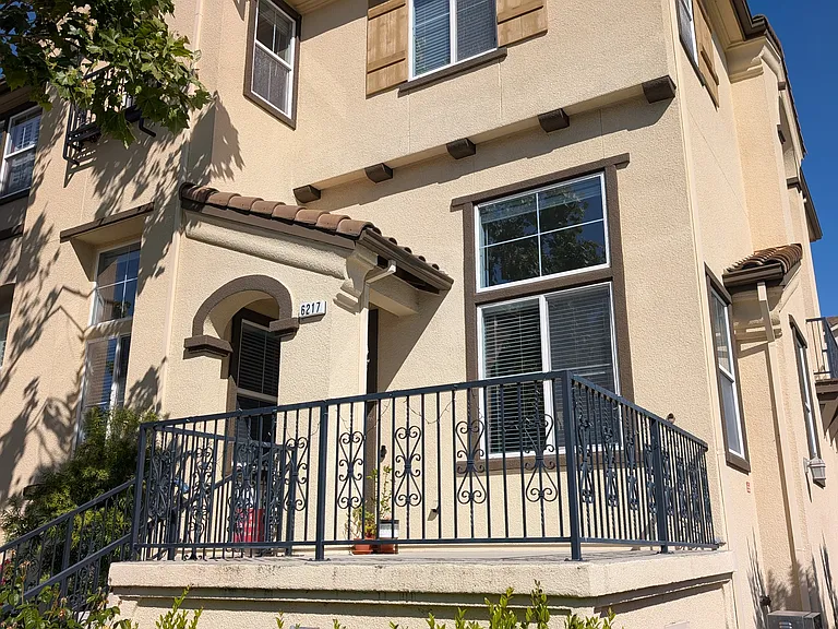 6217 Byron Ln — Photo 1