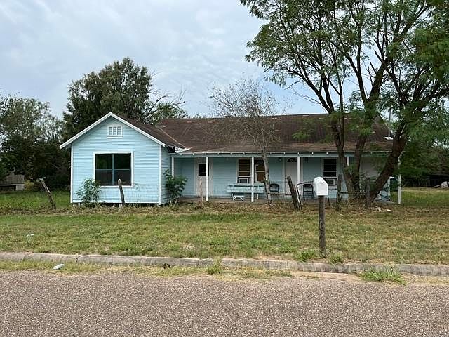 1st image of 409 E Kohler St