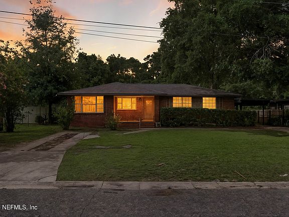 3rd image of 7446 S SKYE Drive