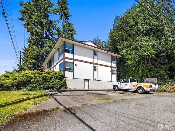 2nd image of 1907 37th Street