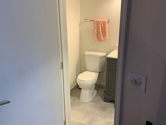 5th image of 1701 N Damen Ave APT 102