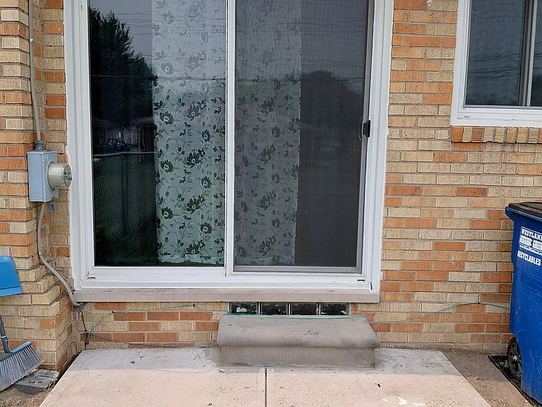 2505 Stieber St — Photo 32
