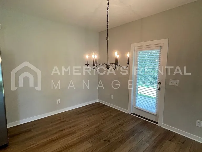 321 Shiloh Creek Dr — Photo 16