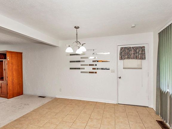 3rd image of 11532 Fremantle Dr