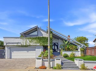 4355 Chaumont Rd, Woodland Hills, CA 91364