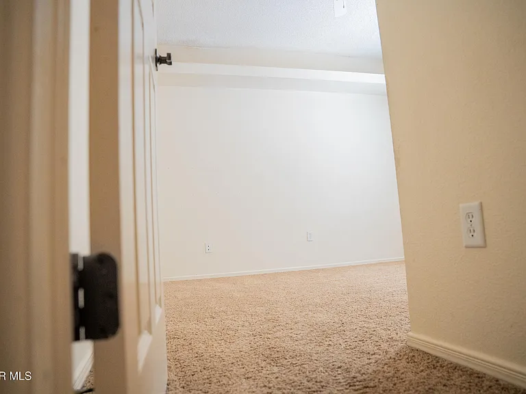 804 Bonnie Ct — Photo 35