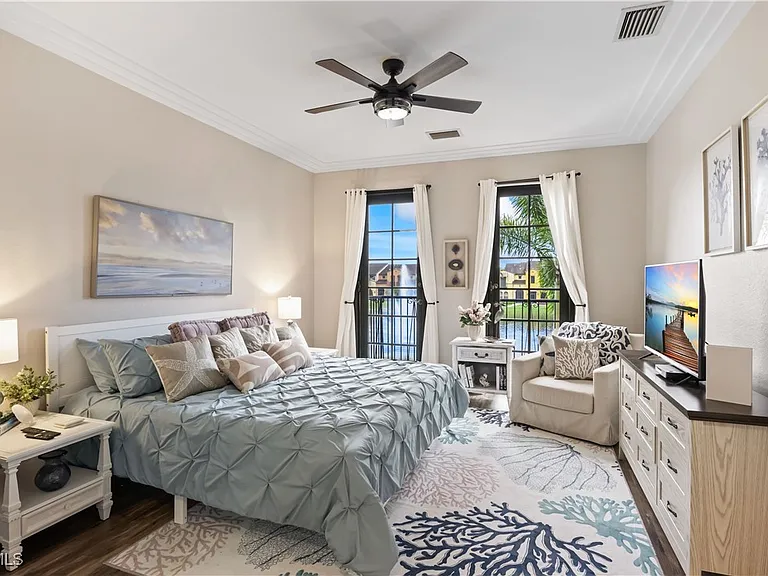 11908 Izarra Way #7005 — Photo 15