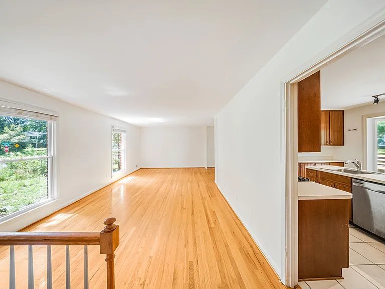 6715 Tildenwood Ln — Photo 6