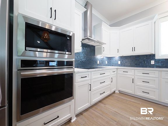 3rd image of 119 Lagoon Dr