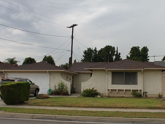 2nd image of 4711 Fendyke Ave