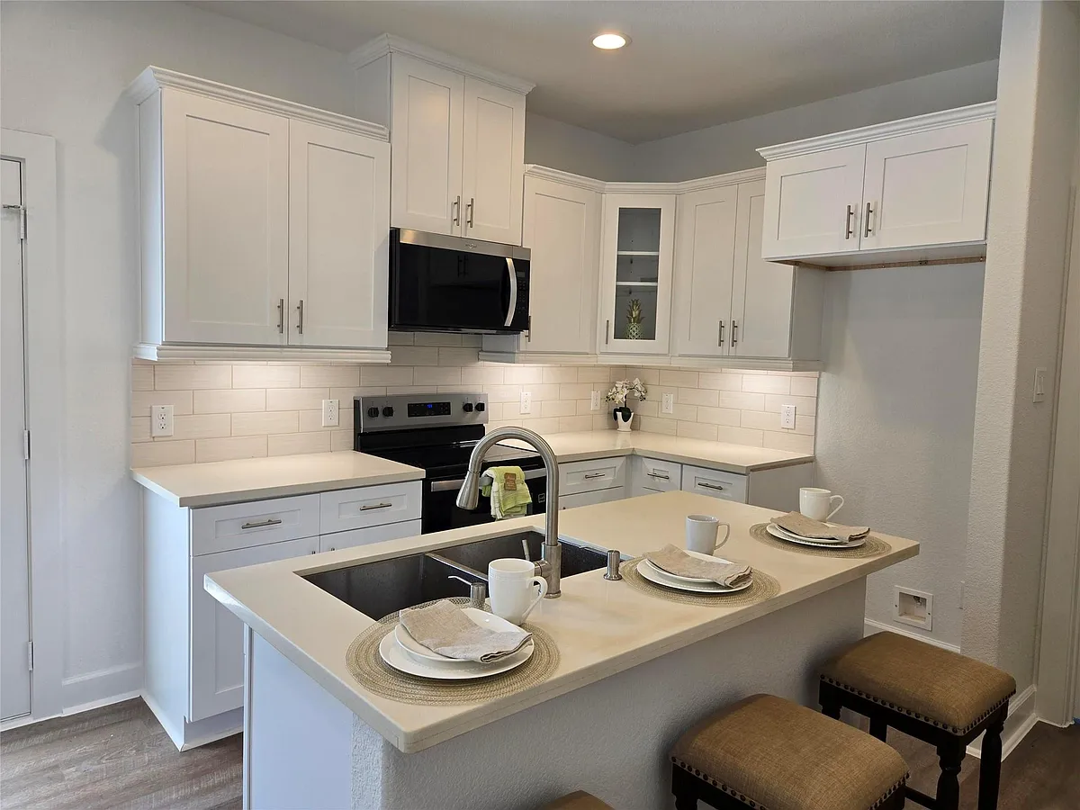 Building Photo - 16710 Timberglen