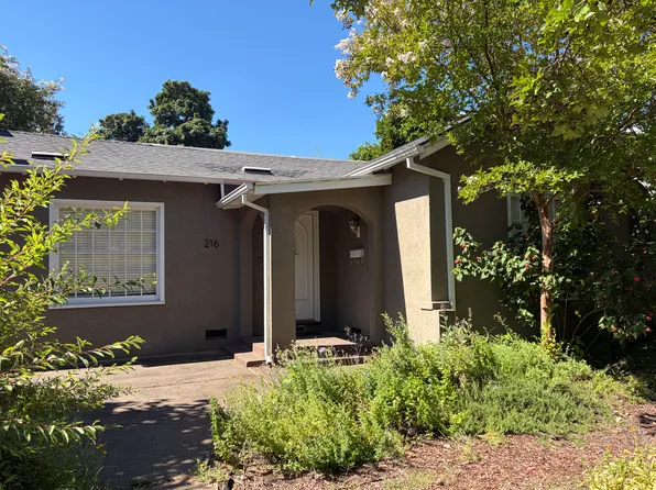216 Haydon St, Healdsburg, CA 95448
