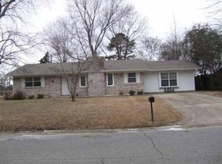 105 Oaklawn Dr, Conway, AR 72034