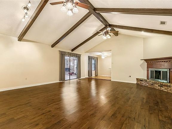 4th image of 3905 Briant Dr