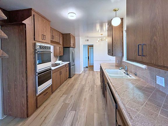 2nd image of 10413-10415 Glory Ave #10413