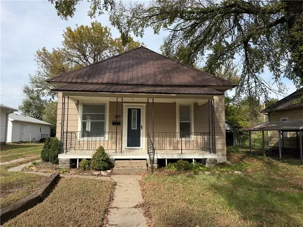 407 E 22nd St, Pittsburg, KS 66762