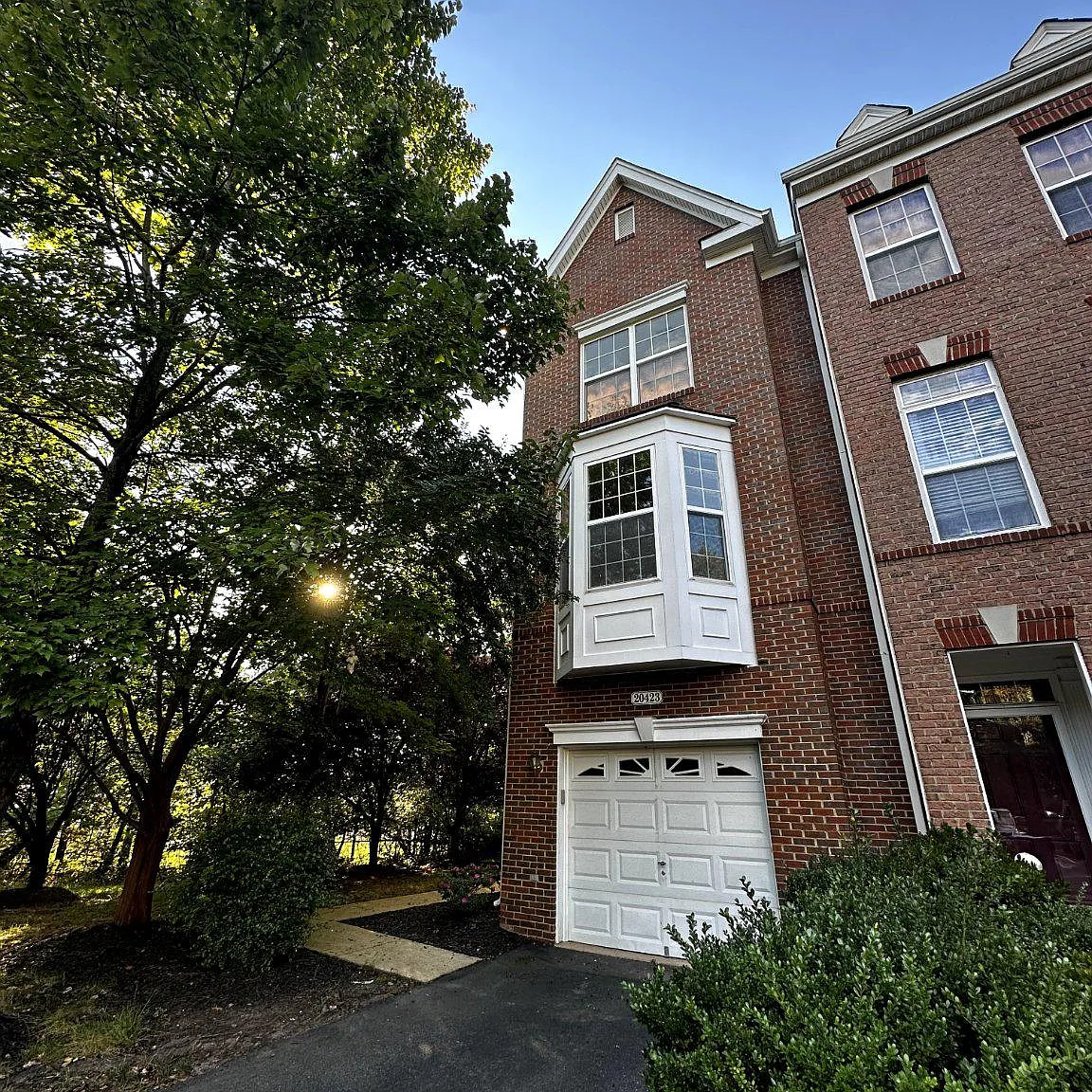 2 bed, 2.5 bath, 1746 sqft, $2,890 — Photo 1