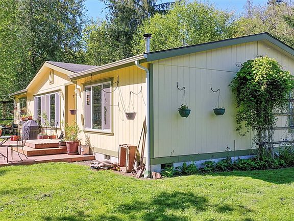 4th image of 30725 NE 178th Place