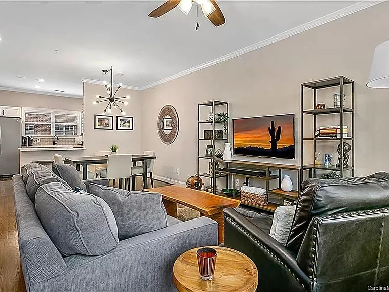 223 S Torrence St #35 — Photo 8