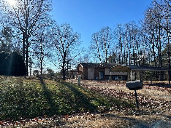 3rd image of 655 Salem Church Rd
