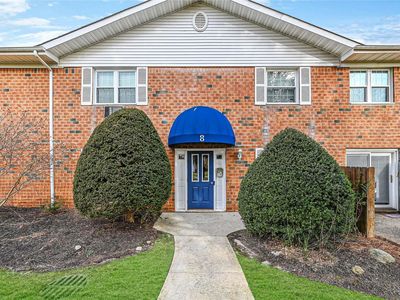 460 Old Town Rd #8D, Port Jefferson Station, NY, 11776