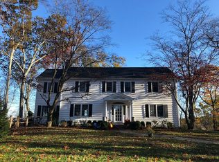 36 Hillside Ave, Katonah, NY 10536