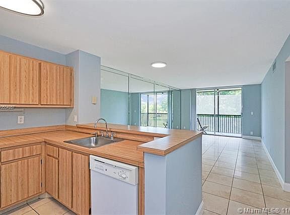 2nd image of 7720 NW 50th St APT 304