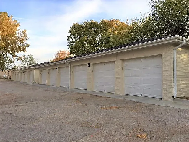 Papio Ridge Apartments — Photo 22