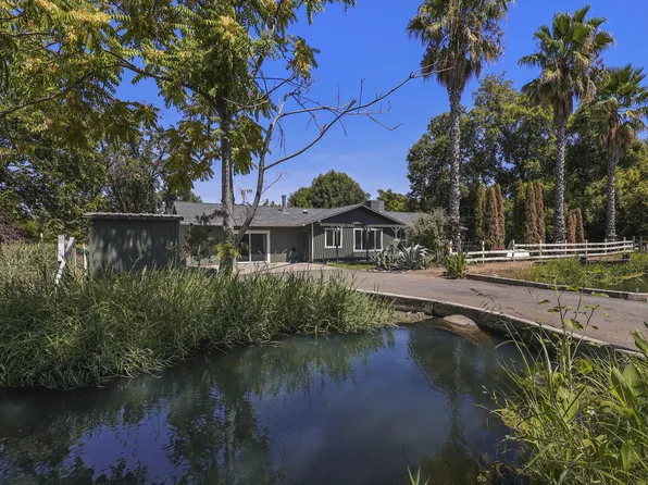 2250 Shady Ln, Anderson, CA 96007