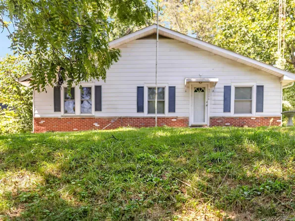 9240 S Ketcham Rd, Bloomington, IN 47403