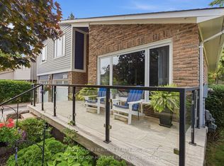 1886 Malden Cres, Pickering, ON L1V 3G4