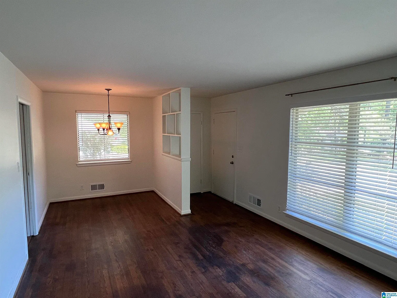 3 bed, 1.5 bath, $1,900 — Photo 4