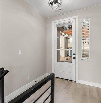 4th image of 840 N Twin Lakes Dr #430