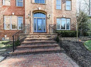 12159 Richland Ln, Herndon, VA 20171