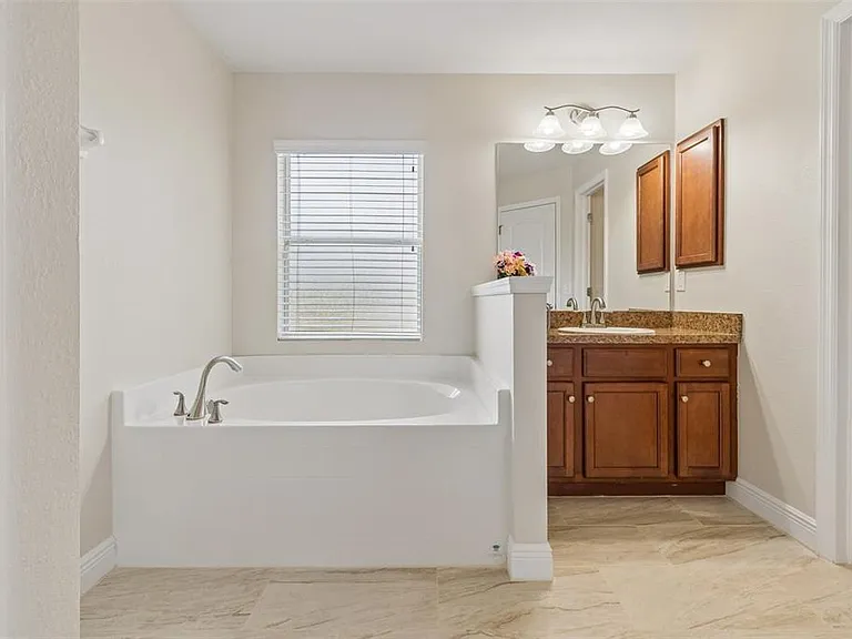 5986 Ganyard Ave — Photo 11