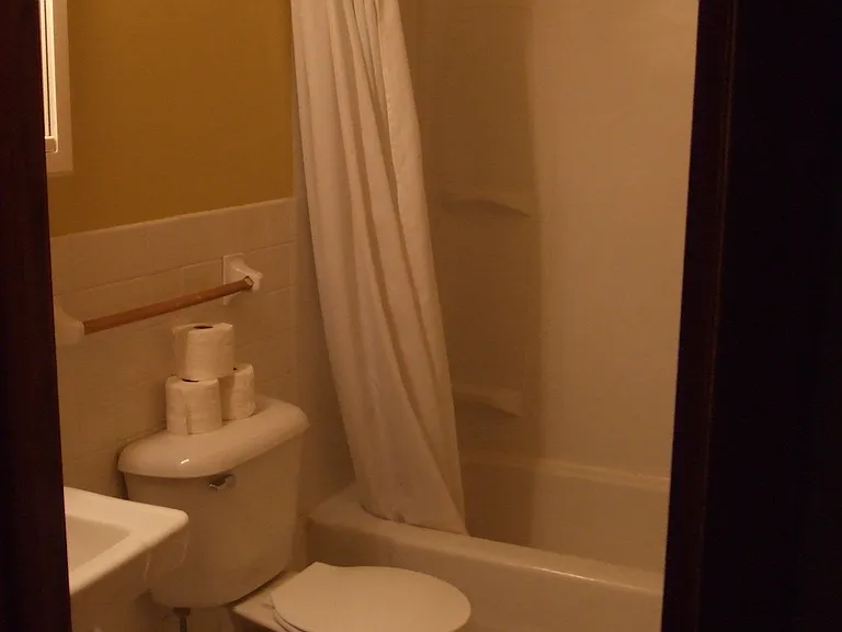 2300 Pine St #8 — Photo 5