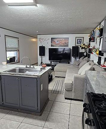 4th image of 106 E Jefferson St Lot 38