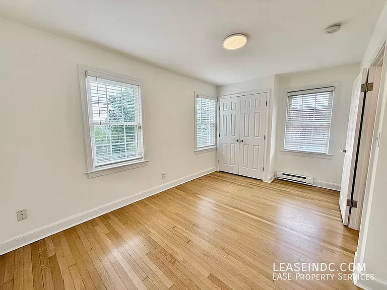 1941 39th St NW — Photo 22