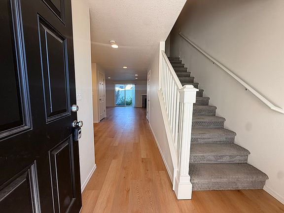 3rd image of 1021 W 8th Cir