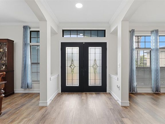 3rd image of 326 Star Shell Dr