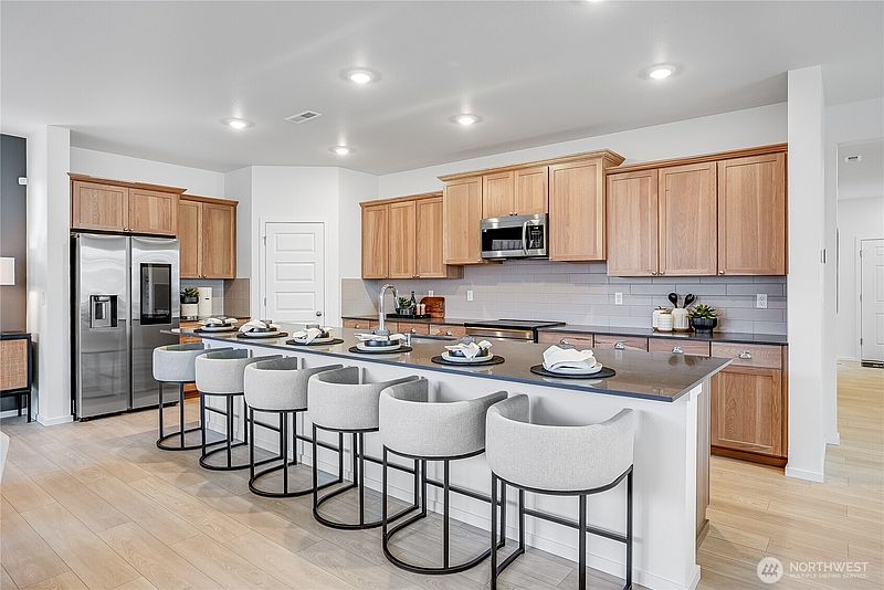 2nd image of 14404 204th Avenue Ct E