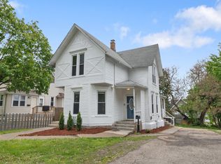 447 Ashland Ave, Elgin, IL 60123