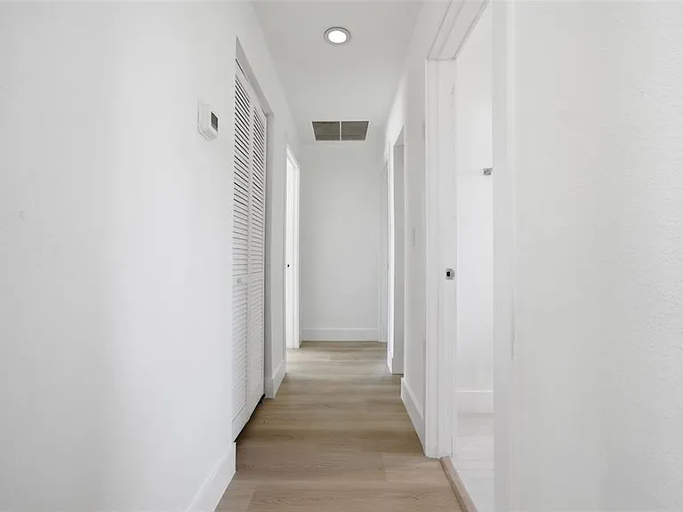 2317 Grove St — Photo 12