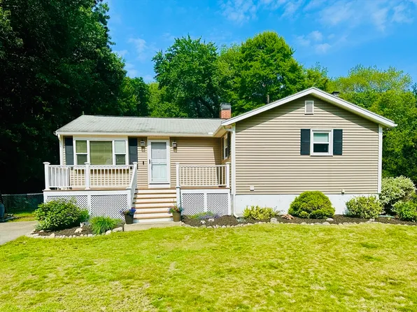 737 Linwood St, Abington, MA 02351