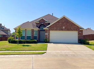 918 Witherby Ln, Lewisville, TX 75067