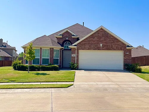 918 Witherby Ln Photo 1