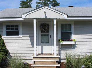 9 Lakeview Dr #SAT112, Narragansett, RI 02882