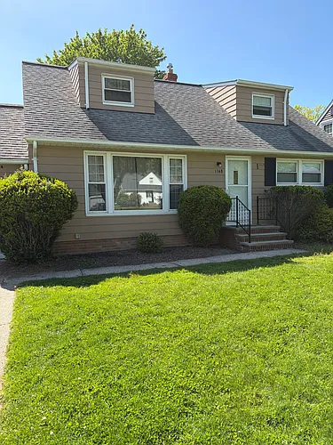 1385 Beaconfield Rd Photo 1 1385 Beaconfield Rd Photo 1