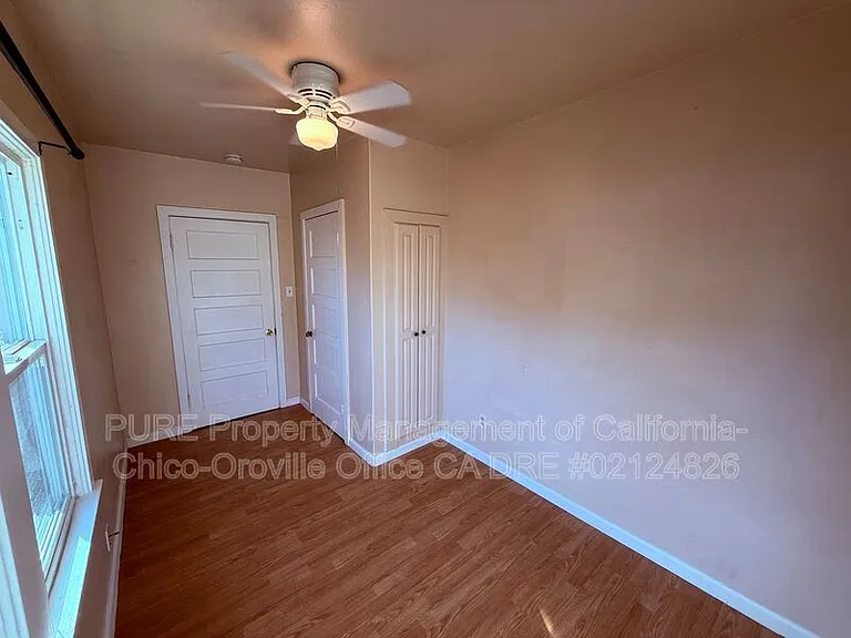 1532 Bridge St — Photo 8